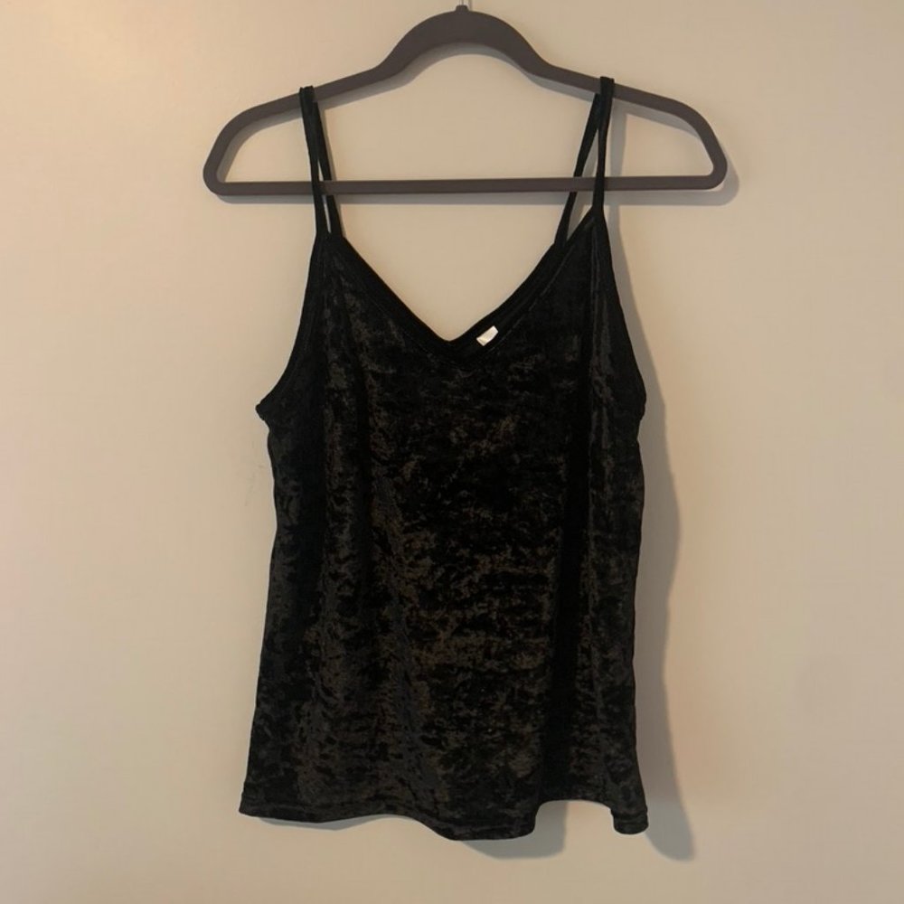 3/$32 Black Velvet Tank Size Large